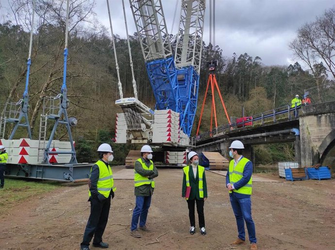 El Principado invierte 507.000 euros en la reparación del puente de Quinzanas, en Pravia, que finalizará en verano