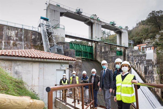 Ascensor de salmones en el río Nansa