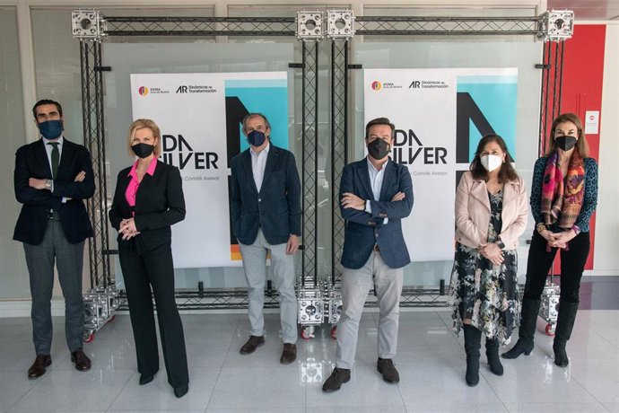 Carmen Posadas, Iñaki Ortega, Rosa García, Carlos Urroz, Carlos Barrabés y Jaqueline van Paassen forman parte del comité asesor de Vida Silver