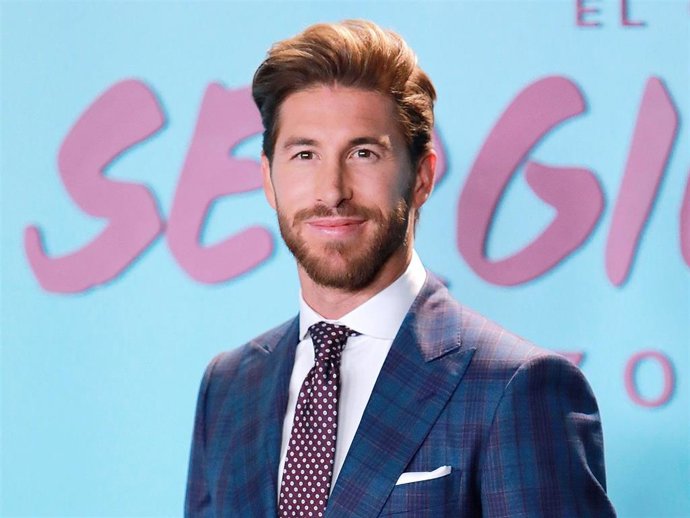 Sergio Ramos arropado por su mujer y sus tres hijos, acude al preestreno del documental sobre su vida,Image
