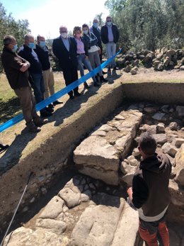 Visita a los restos arqueológicos descubiertos en El Altillo.