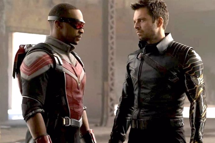 Falcon y el Soldado de Invierno se disputan ser el nuevo Capitán América en el nuevo spot de la serie de Disney+