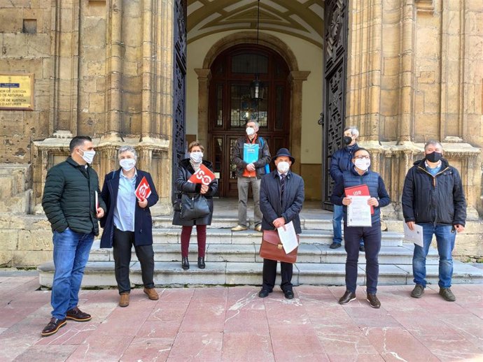 Profesores de Religión presentan en el TSJA una demanda de conflicto colectivo contra la Consejería de Educación.