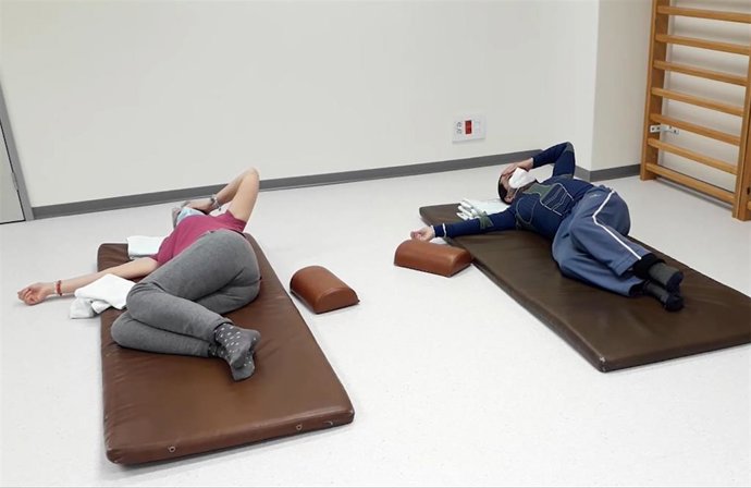 Hospitales de Granada y asociaciones editan vídeos con rehabilitación y recomendaciones para el autocuidado