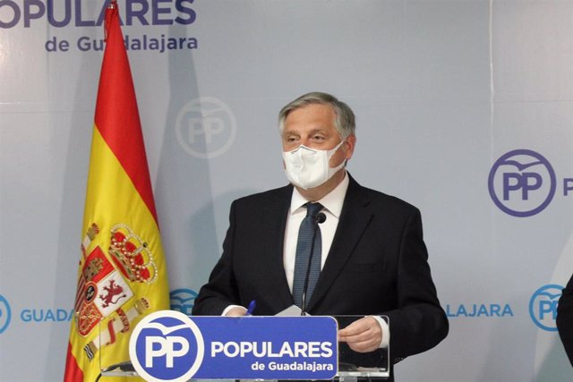 El portavoz del PP de C-LM, Francisco Cañizares