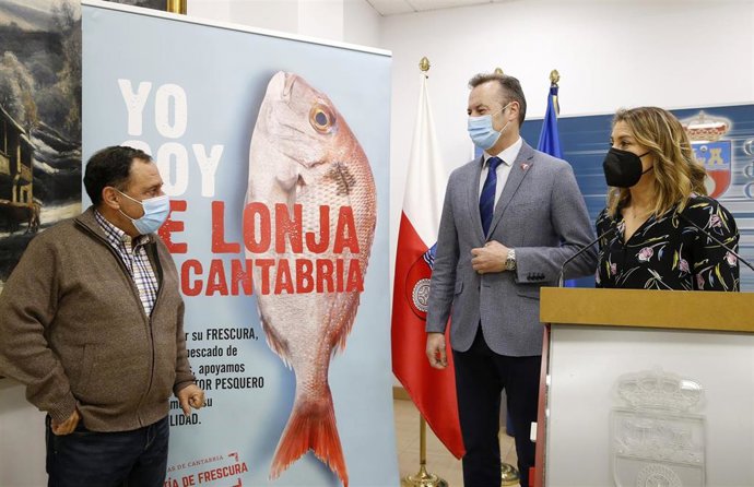 10:15 Horas. Sala De Prensa Del Gobierno De Cantabriael Consejero De Desarrollo Rural, Ganadería, Pesca, Alimentación Y Medio Ambiente, Guillermo Blanco, Presenta, En Rueda De Prensa, La Campaña De Promoción De Pescado De Lonja Yo Soy De Lonja De Cantabr
