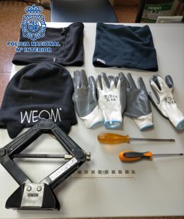 La Policía Nacional detiene "in fraganti" a los dos jóvenes que cometieron nueve robos con fuerza la noche del pasado martes