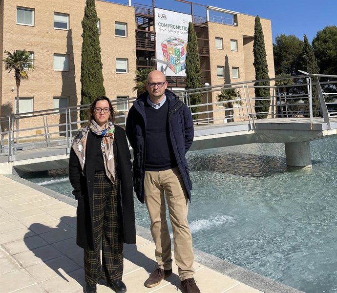 Mónica Hernández López y Miguel Rodríguez Valverde, investigadores de la UJA