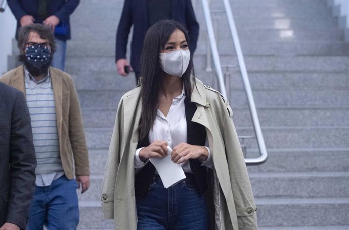 La vicealcaldesa de Madrid, Begoña Villacís, a su llegada a un acto de presentación de los ganadores del concurso de ideas para construir el Bosque Metropolitano, en el Auditorio Caja de Música de CentroCentro, Madrid.