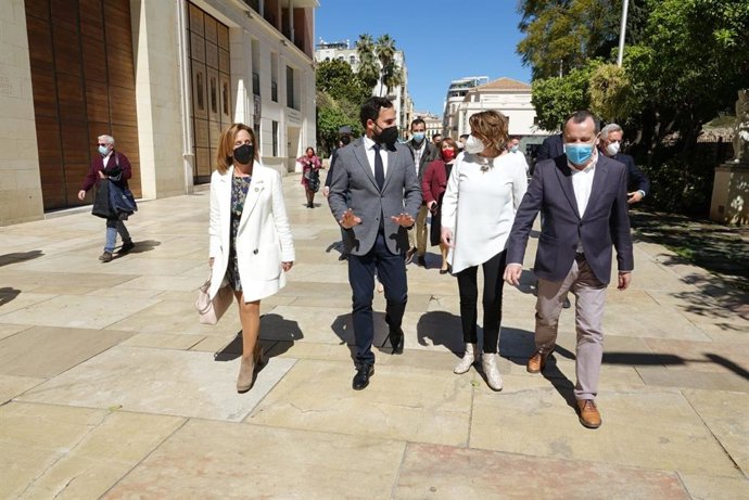 Begoña Medina, Daniel Pérez, Susana Díaz y José Luis Ruiz Espejo en Málaga