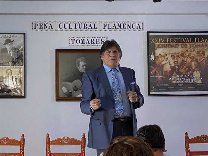 El cantaor Vicente Soto inaugurando las III Jornadas Flamencas de Tomares