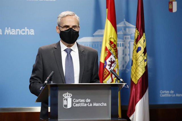 Archivo - El fiscal superior de Castilla-La Mancha, José Martínez, ha presentado la Memoria de la Fiscalía correspondiente a 2019 en sede parlamentaria