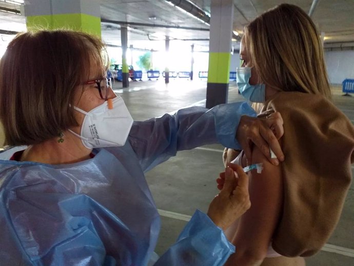 Inicio de la vacunación a docentes en Asturias
