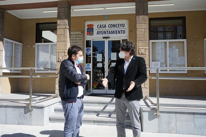 El consejero de Ciencia, Borja Sánchez, visita Llanera