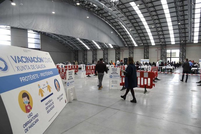 Vista general del Instituto Ferial de Vigo (Ifevi), en Pontevedra, Galicia (España), a 13 de marzo de 2021. Un total de 4.400 personas serán inmunizadas por un equipo de 60 profesionales sanitarios que administrarán la vacuna de AstraZeneca a los ciudad