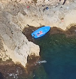 Embarcación tipo patera localizada este domingo en aguas de Menorca