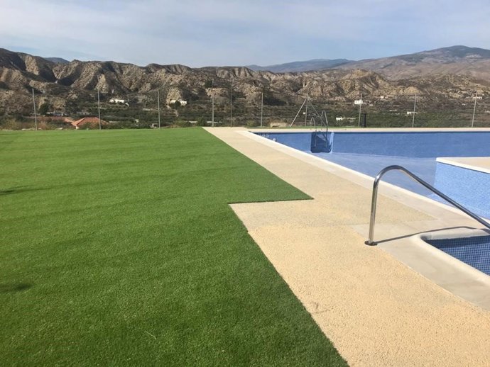 Piscina municipal en Alsodux