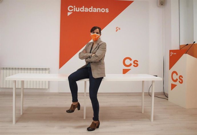 Archivo - La Coordinadora Autonómica de Ciudadanos, Gemma Villarroel, durante la entrevista con Europa Press en la sede de la formación naranja en León.