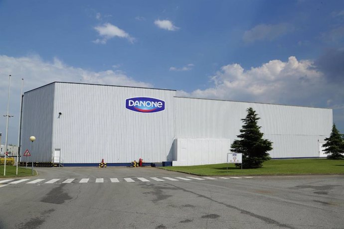 Danone invierte 12 millones en una línea de producción de alternativas vegetales en Parets