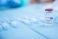 AstraZeneca asegura que "no hay pruebas" de que la vacuna provoque un incremento del riesgo de coágulos