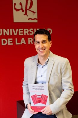 El autor del estudio de la UR sobre sueldos de hombres y mujeres en Consejos de Administración, Alvaro Melón