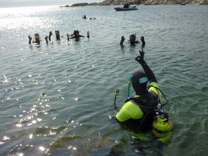 Imagen de una edición anterior del curso de guías subacuáticos en el Parc Natural de Cap de Creus, en Girona.