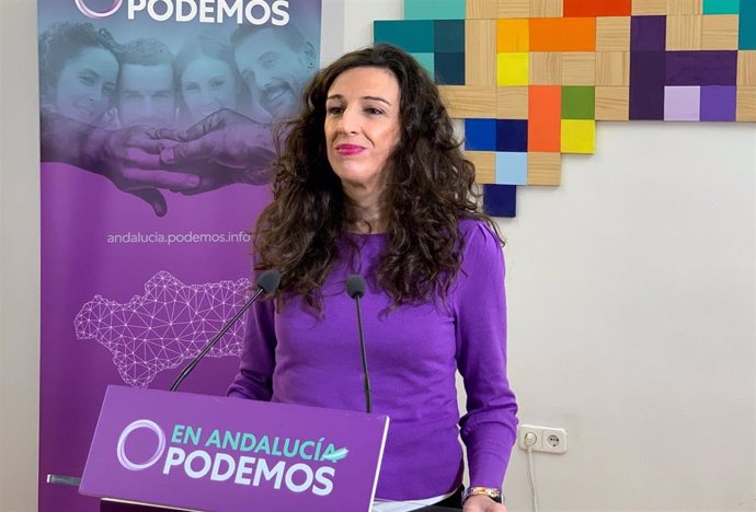 La coportavoz de Podemos Andalucía, Libertad Benítez, este lunes en rueda de prensa.