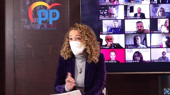 La presidenta del PP, Teresa  Mallada, presenta la Comisión de Justicia del partido.