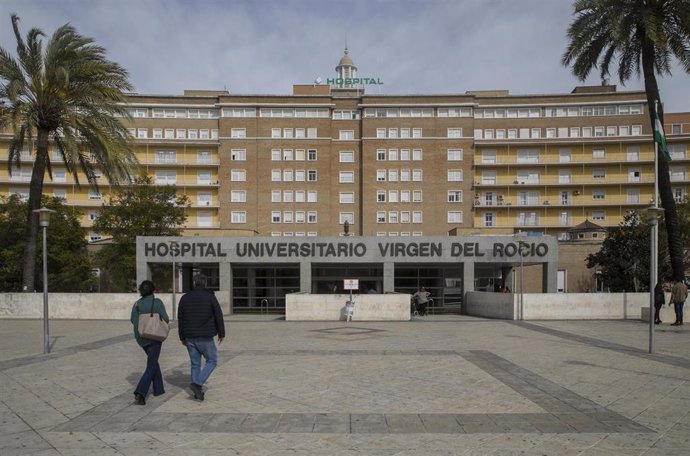Archivo - Imágenes de recurso del Hospital Universitario Virgen del Rocío tras recicibir el alta el único paciente ingresado por coronavirus en Sevilla, (Andalucía, España). A 02 de marzo de 2020.