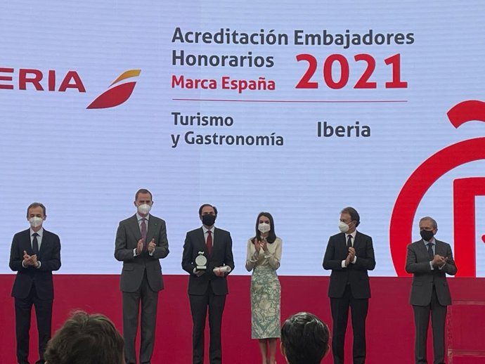 Iberia recibe la acreditación como Embajadora Honoraria de la Marca España.