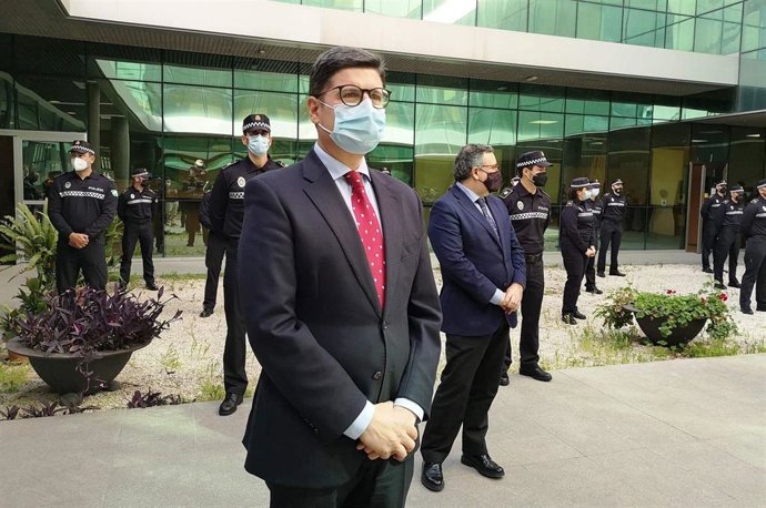 Pimentel, en la incorporación de agentes de la Policía de Barrio