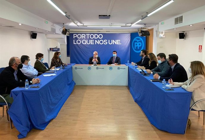 Amat preside la reunión del PP sobre los cultivos de marihuana en la provincia