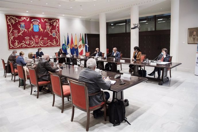 Reunión de la Mesa y de la Junta de Portavoces del Parlamento de Canarias