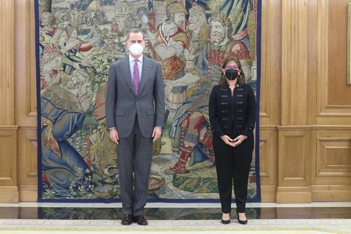 El Rey junto a la Secretaria General Iberoamericana, Rebeca Grynspan