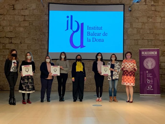 El IBDona reconoce a enfermeras, al colectivo feminista y a las empresarias cooperativistas.