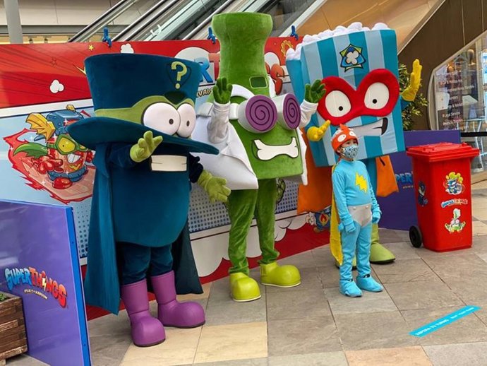 Vallsur acoge la exposición 'Los Superthings'.