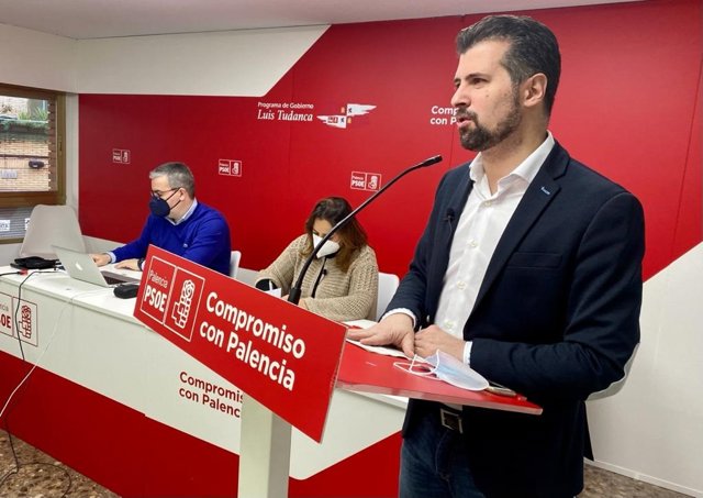 El secretario general del PSOECyL, Luis Tudanca, durante su intervención en el Comité Provincial del PSOE de Palencia.