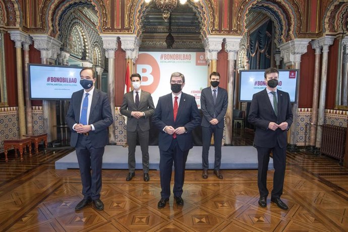 Rafael Gardeazabal, Xabier Otxandiano, Juan Mari Aburto, Boni García y Héctor Sánchez