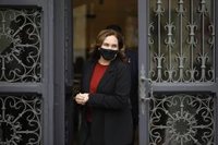 Colau recuerda que las subvenciones a la PAH y al Observatori Desc vienen del mandato Trias