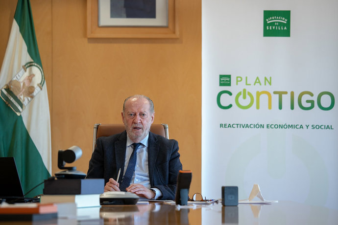 El presidente de la Diputación de Sevilla, Fernando Rodríguez Villalobos