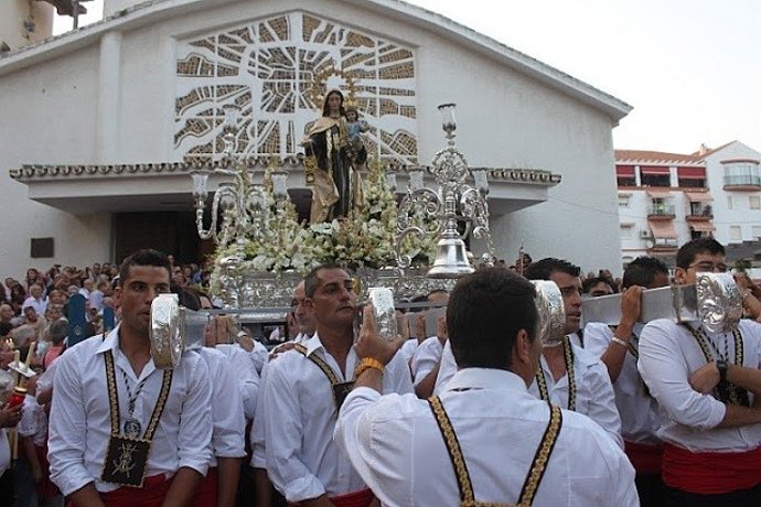 Procesión marítimo-terrestre de la Virgen del Carmen de Torre del Mar