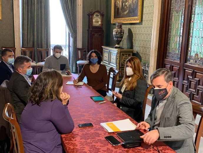 Susana Serrano, en la reunión sobre el centro de IA