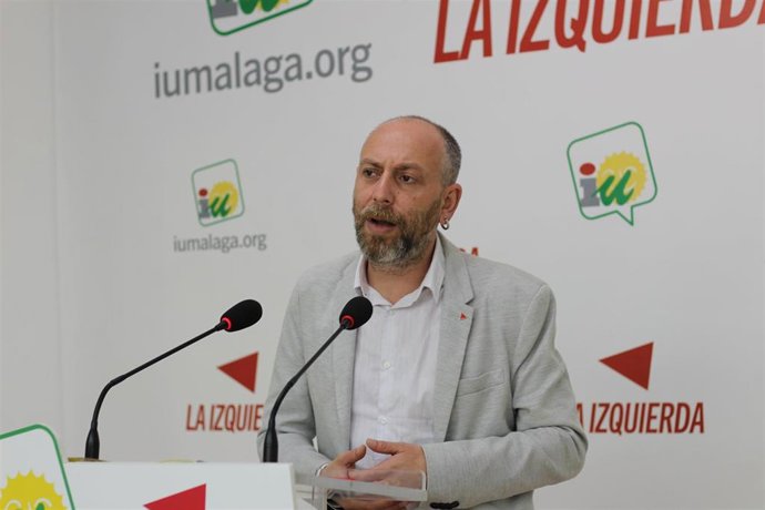 El portavoz de la dirección colegiada de IU Andalucía y secretario general del PCA, Ernesto Alba.