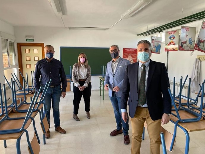 Visita al colegio 19 de Julio