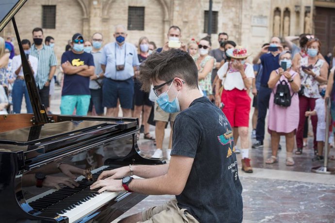 Festival Iturbi, Pianos al carrer Plaza lope de Vega de Valéncia