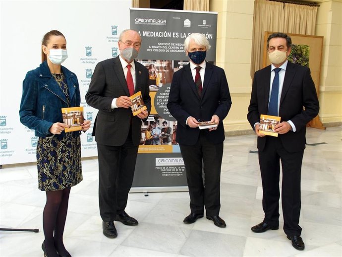 Renovación del servicio de mediación para conflictos entre dueños y arrendatarios de locales de negocios en Málaga