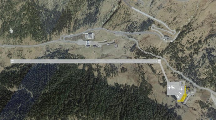 Projecció a escala del projecte d'aeroport de Grau Roig.