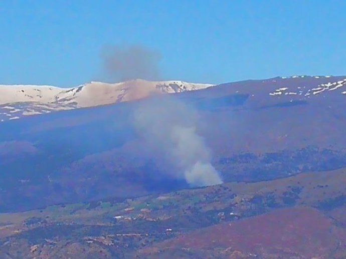 Incendio forestal en Busquístar