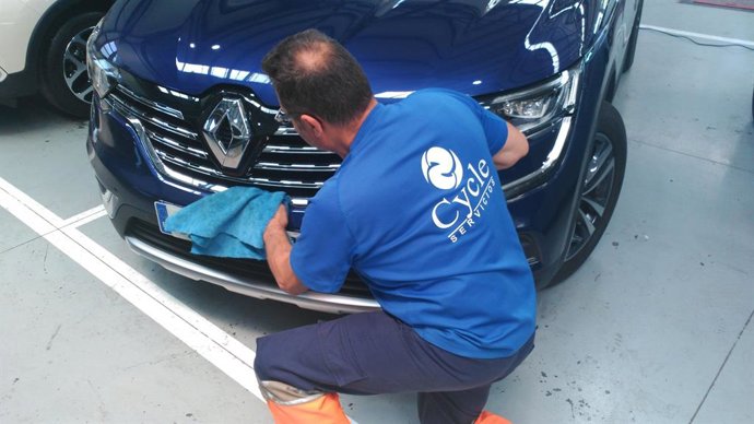 Un operario de Cycle durante su jornada laboral