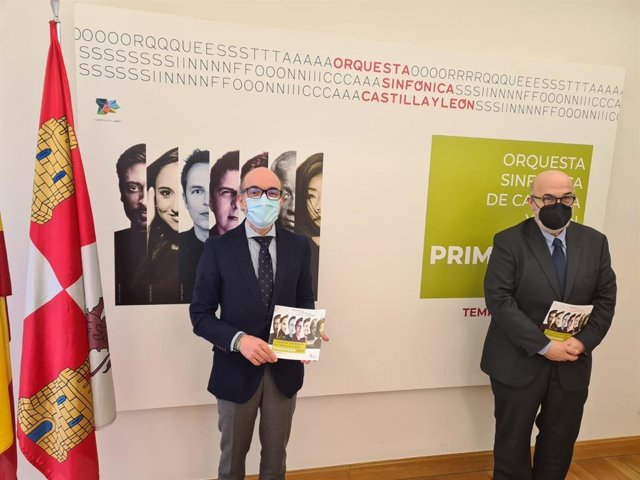 Javier Ortega (izquierda) junto a Juan González-Posada (derecha).